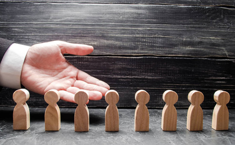 獵頭公司如何精準(zhǔn)評估教育行業(yè)需求？